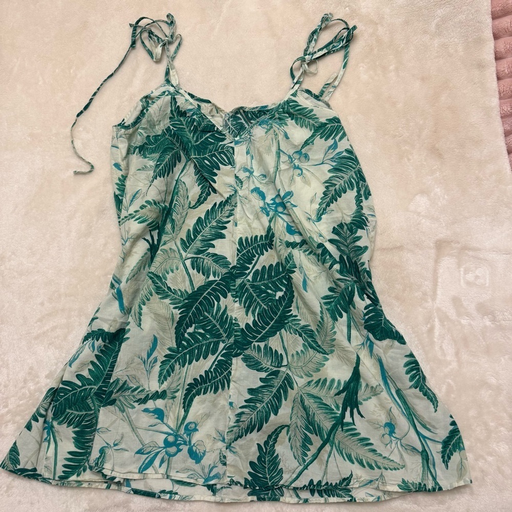 H&M Leafy Green Dress - Picture 3 of 3